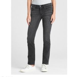 Mid Rise Classic Straight Jeans